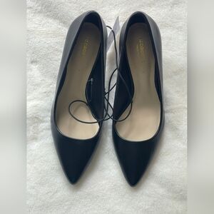 Liz Claiborne Black Heels Timeless Elegance